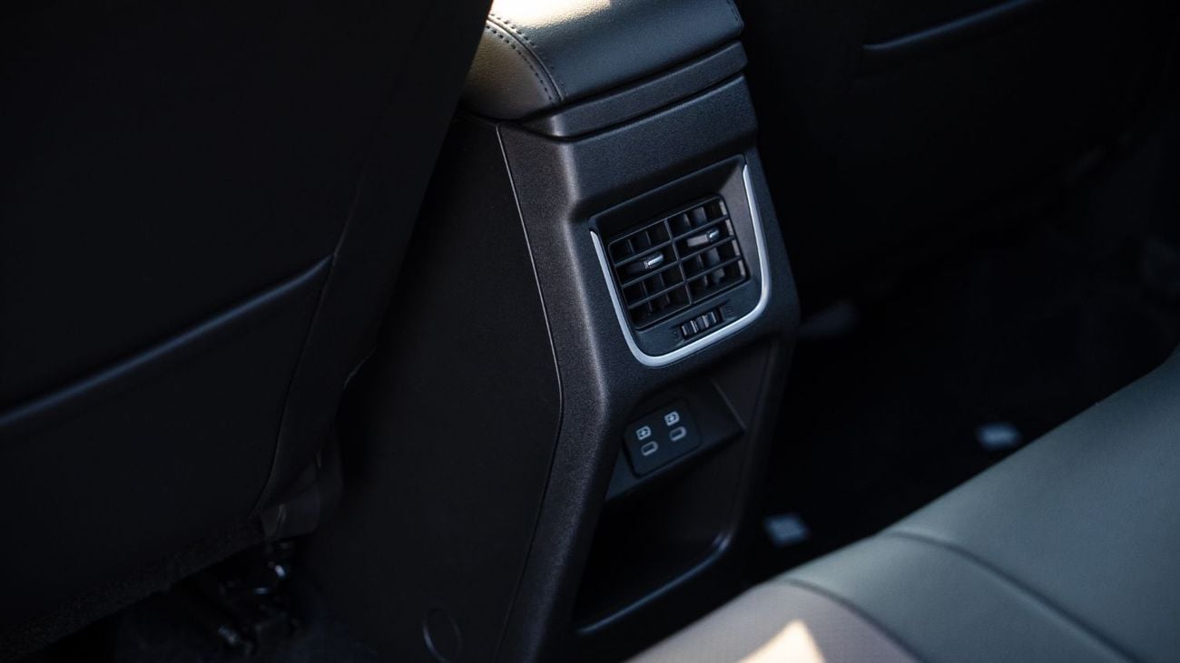 تويوتا أوربان كروزر 1.5L – Midnight Black Inside Black and Red | Export Only