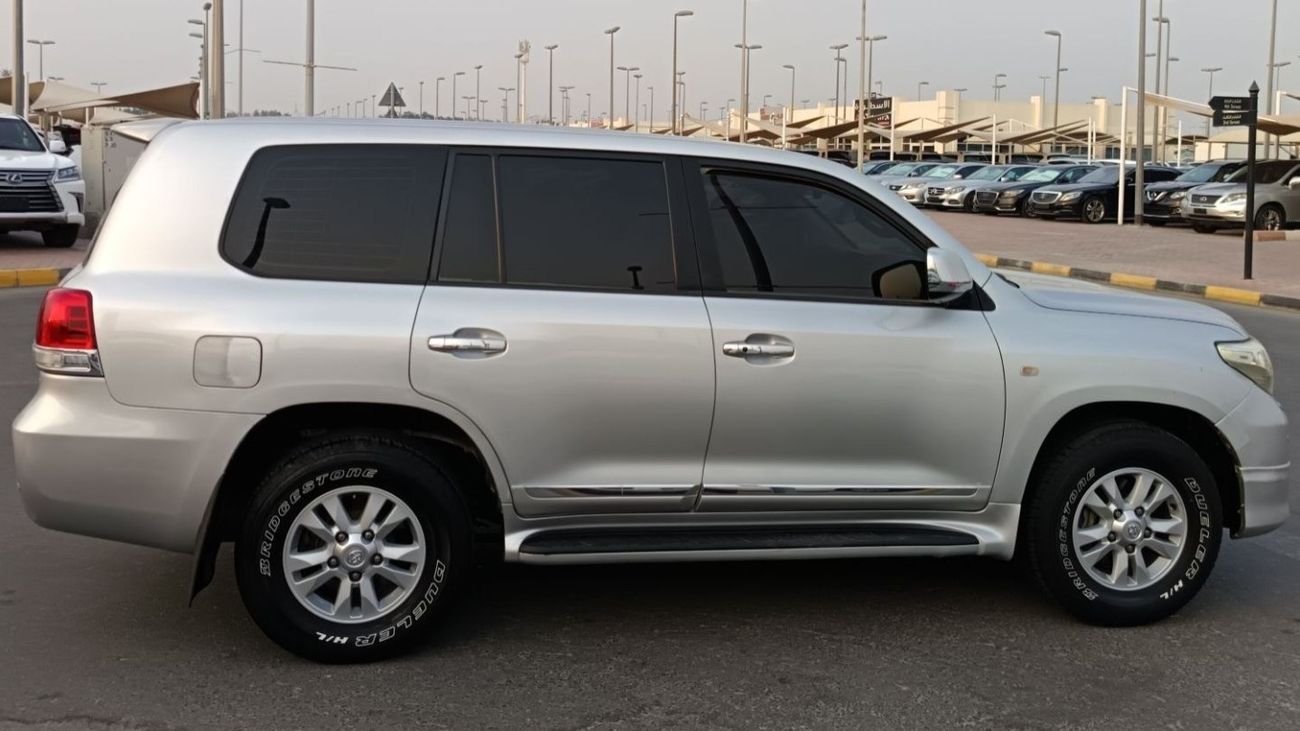 تويوتا لاند كروزر