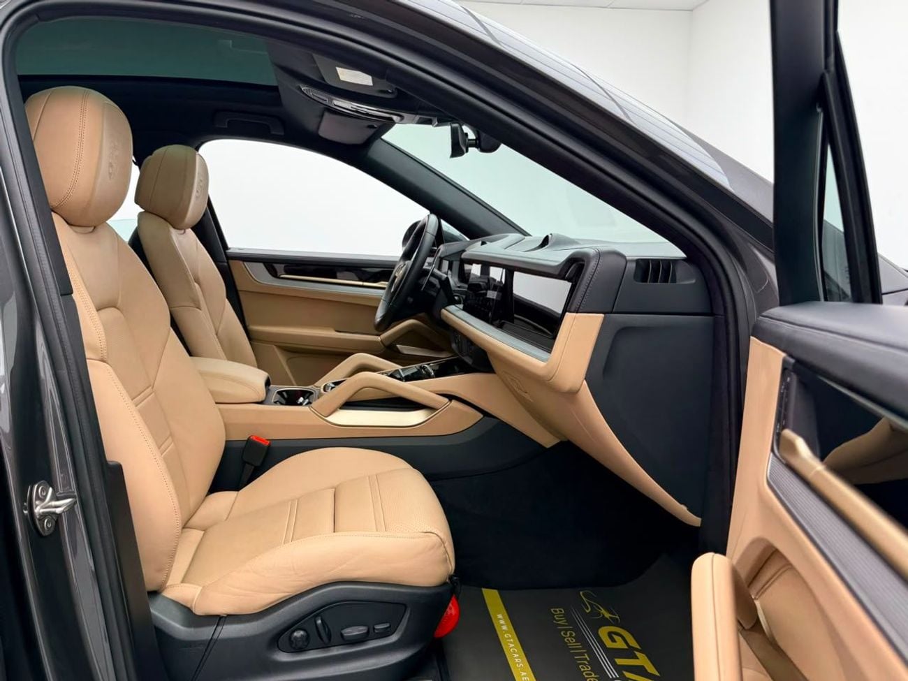 Porsche Cayenne S 2025 Porsche Cayenne Coupe, 2026 Porsche Warranty, Full Porsche Service History, Fully Loaded, GCC