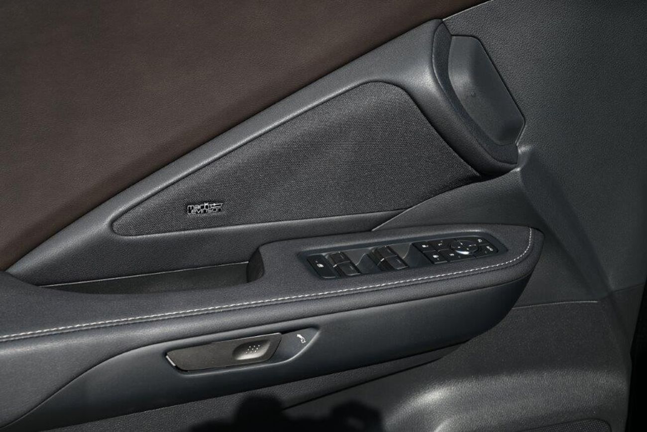 Lexus TX 350 EXECUTIVE 6-Passenger