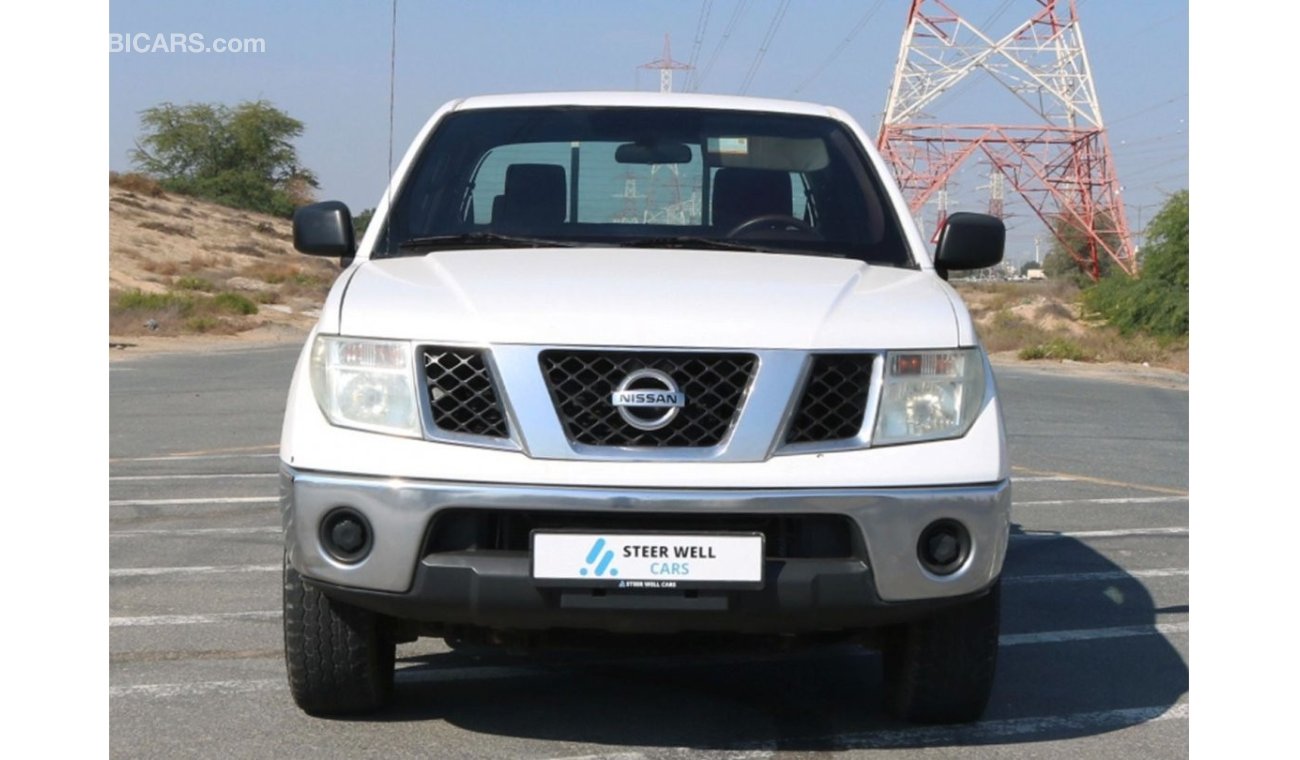 نيسان نافارا 2015 | NAVARA SE DOUBLE CABIN PICKUP WITH GCC SPECS AND EXCELLENT CONDITION