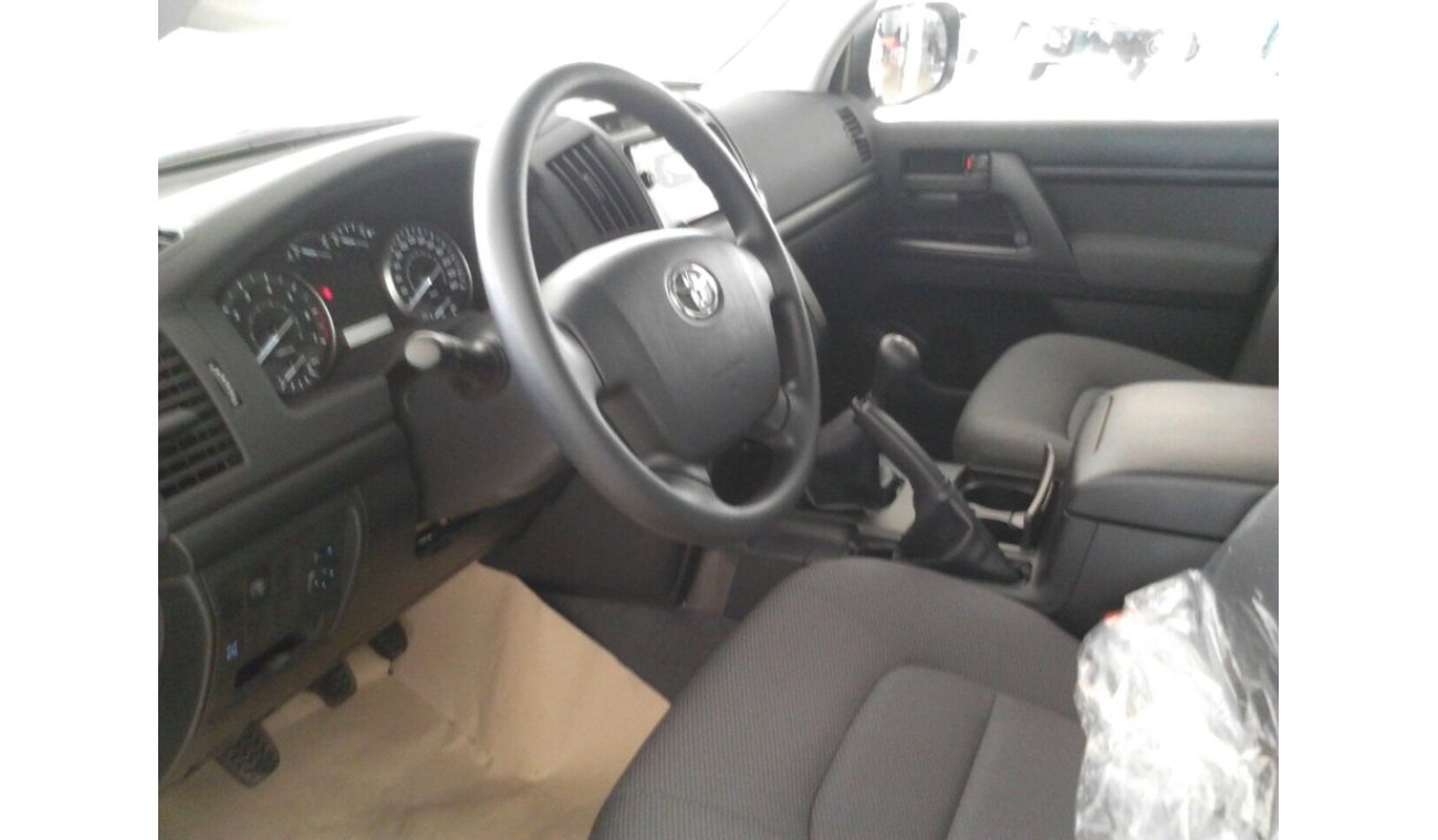 Toyota Land Cruiser manual transmission model 2016