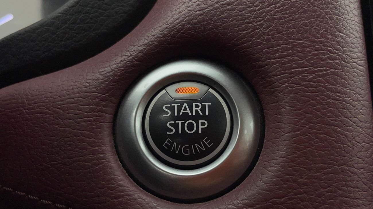 نيسان إكستيرا PLATINUM 2.5 | بدون دفعة مقدمة | اختبار القيادة في المنزل