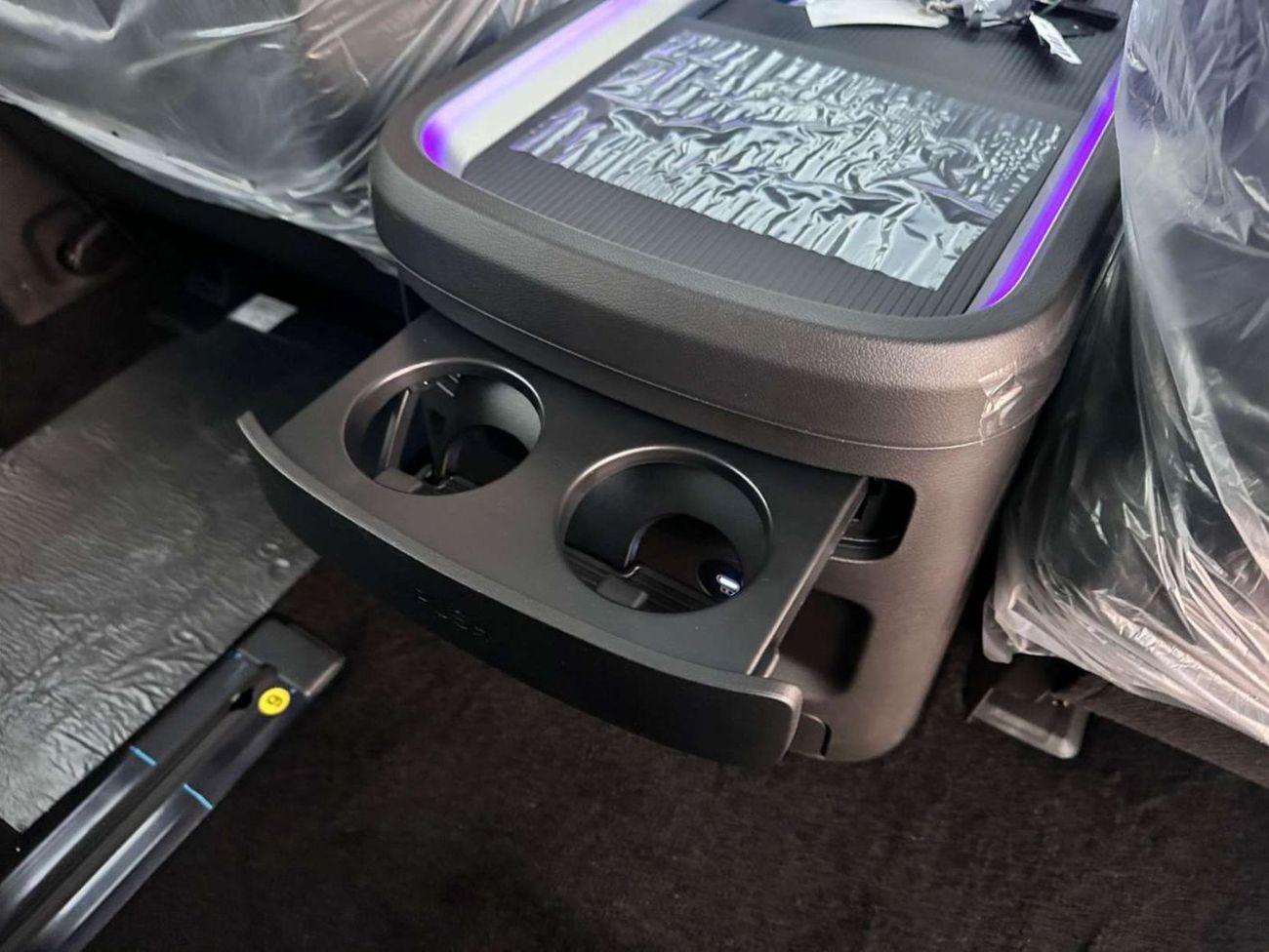 Hyundai Staria HYUNDAI STARIA 2.2L 4WD DIESEL MINIVAN 2025