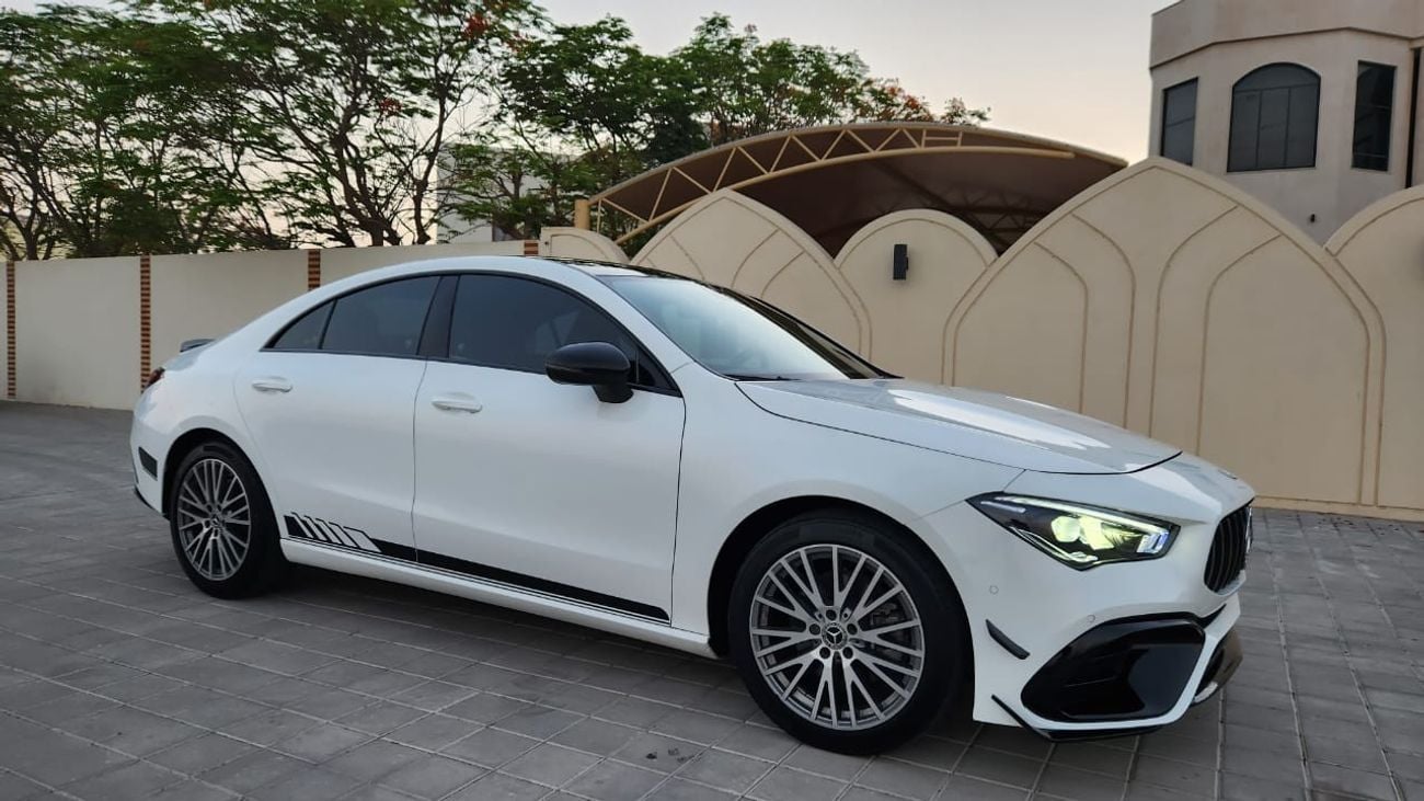 Mercedes Benz CLA250 Premium +