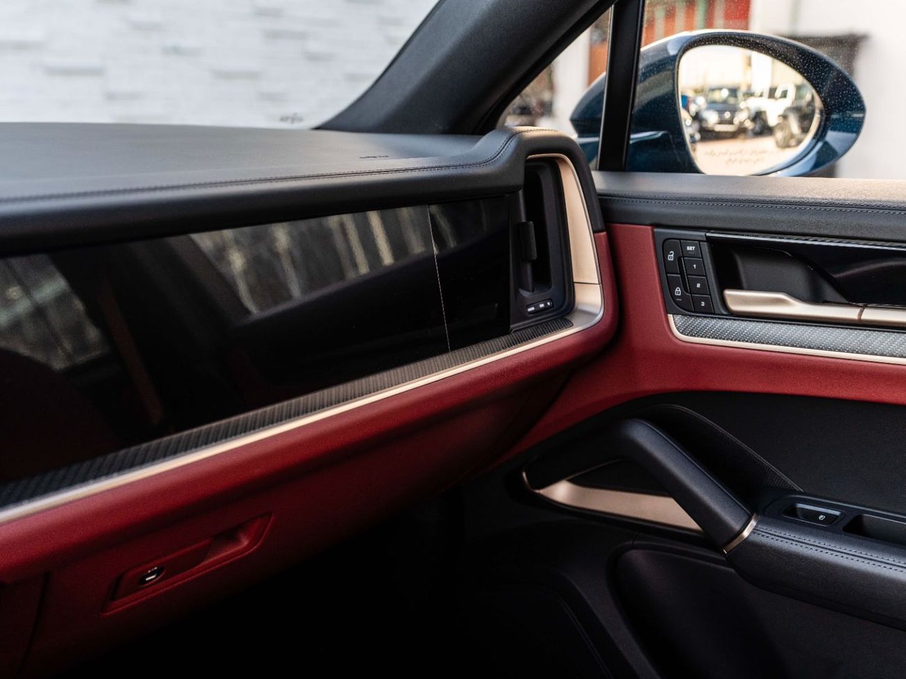 Porsche Cayenne Base Coupe