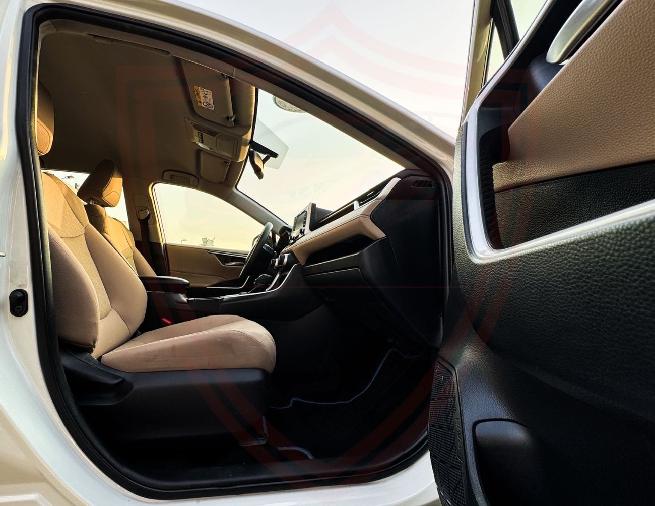 تويوتا راف ٤ تويوتا راف فور هايبرد | 2.5 لتر | 2019 | خليجية | خالية من الحوادث | بحالة ممتازة | 1380 شهرياً