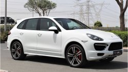 Porsche Cayenne GTS CAYENNE GTS FULLY LOADED 2014 GCC LOW MILEAGE IN MINT CONDITION