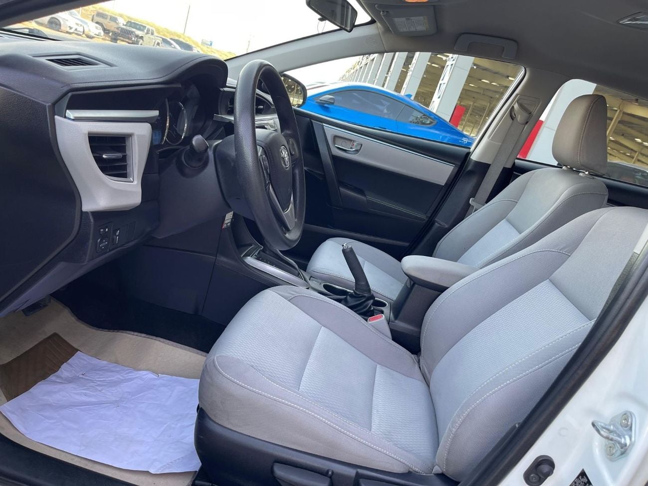 Toyota Corolla LE 1.8L V4 IN PERFECT CONDITION