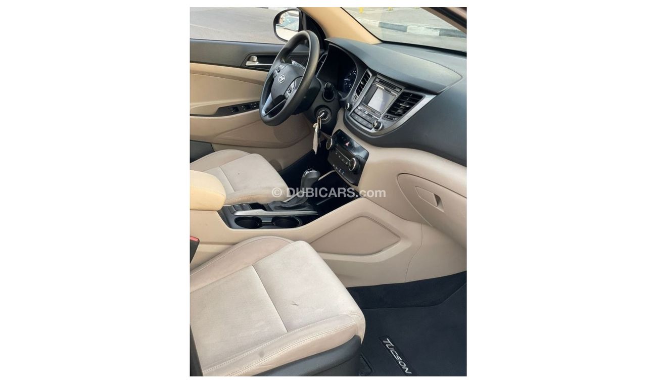 Hyundai Tucson 2016 Hyundai Tucson 2.0L V4 GDi MidOption / EXPORT ONLY
