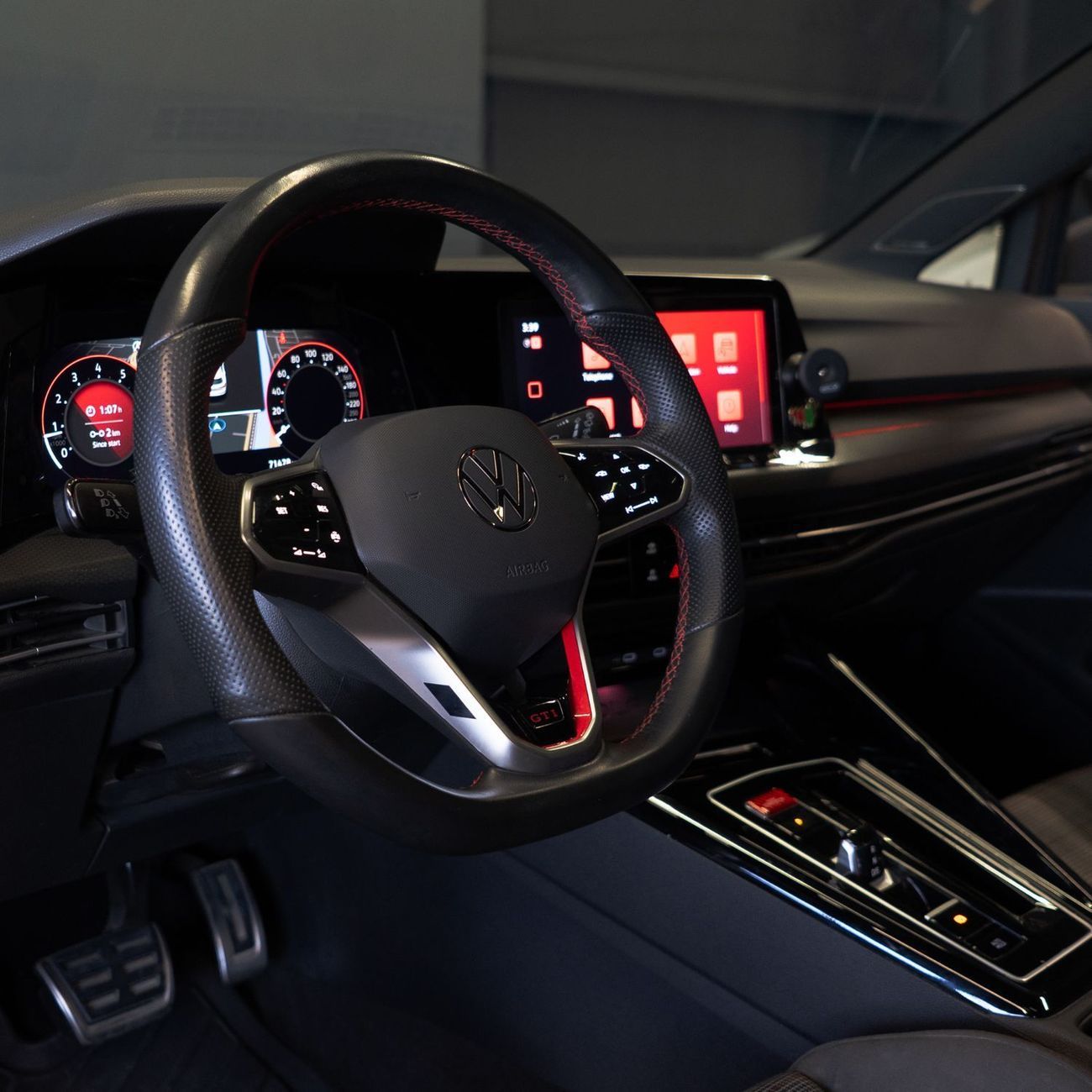 Volkswagen Golf GTI AED 2,203 pm • 0% Downpayment • VW Golf GTI • Agency Warranty and Service Package