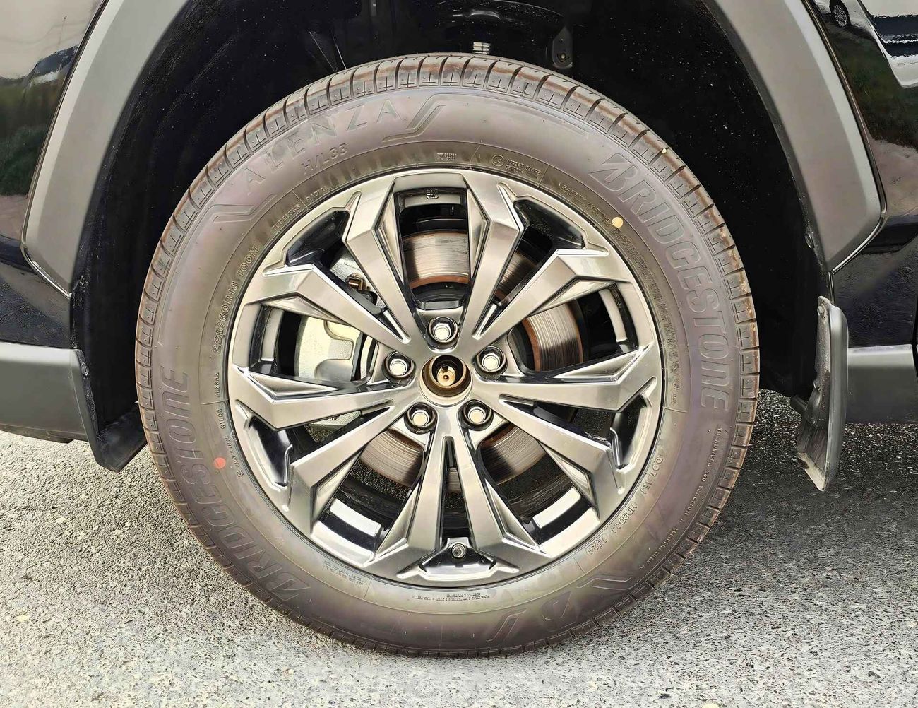 Toyota RAV4 LTD, 2.5L Hybrid, Driver Power Seat / Full Option With Panoramic Roof (CODE # 68043)