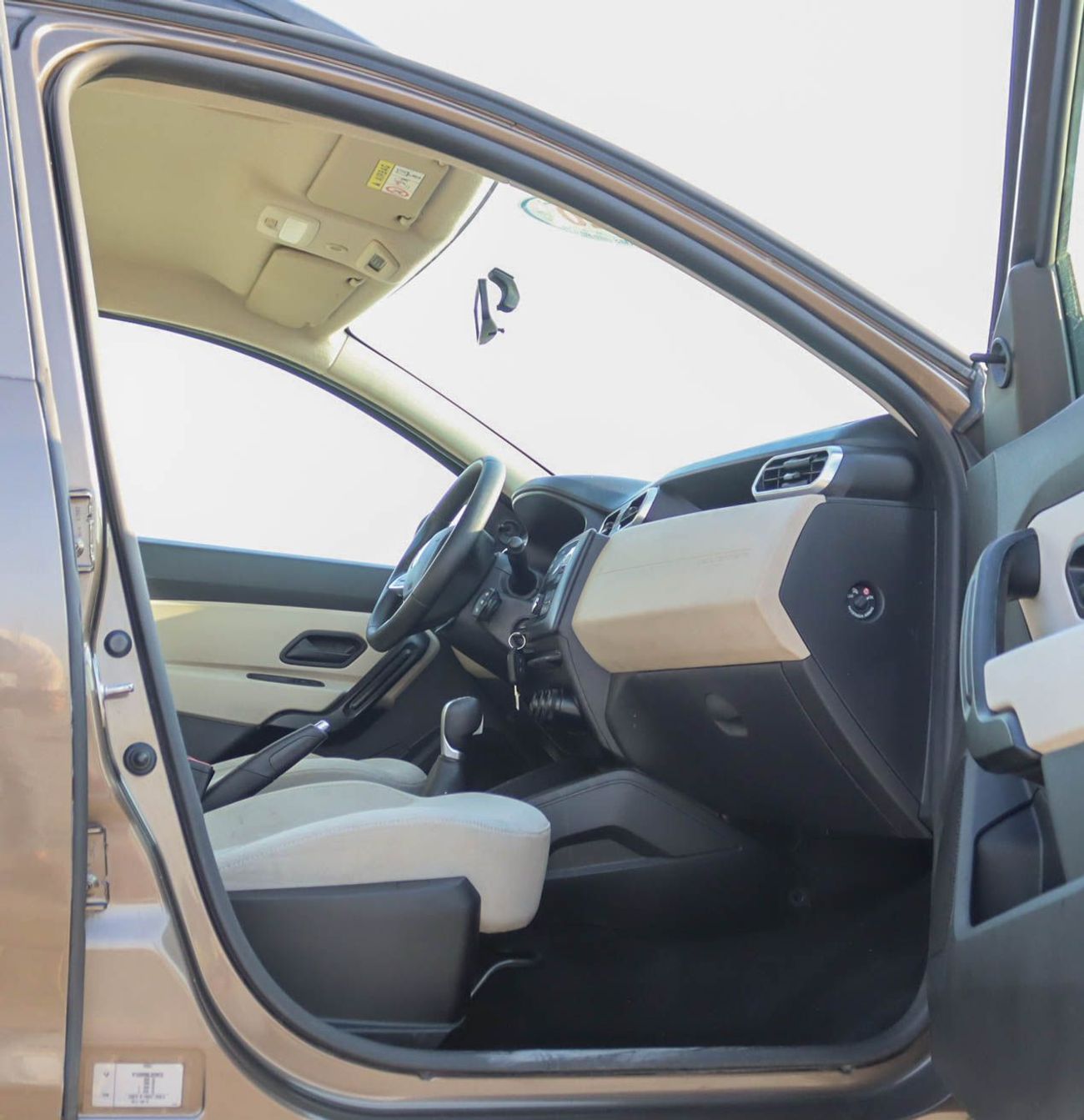 رينو داستر SE 1.6L Renault Duster 2020 1.6L GCC accident free in excellent condition 393 P.M