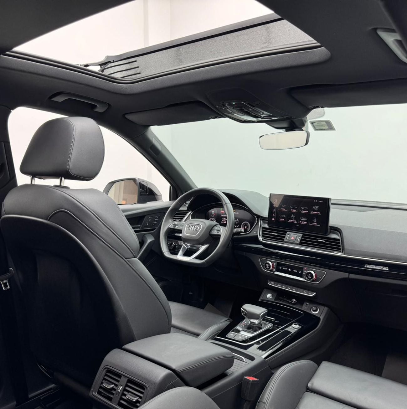 Audi Q5 45 TFSI S-LINE 2024 Audi Q5 Sportback S-Line 45 TFSI Quattro, 2029 Audi Warranty and Service Pack, G