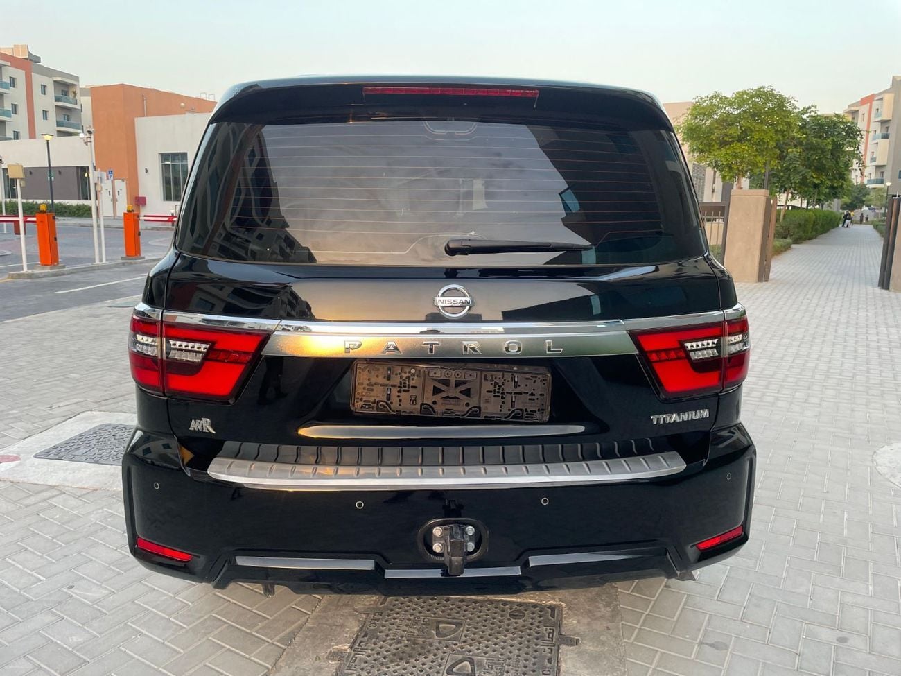 نيسان باترول LE Platinum 5.6L