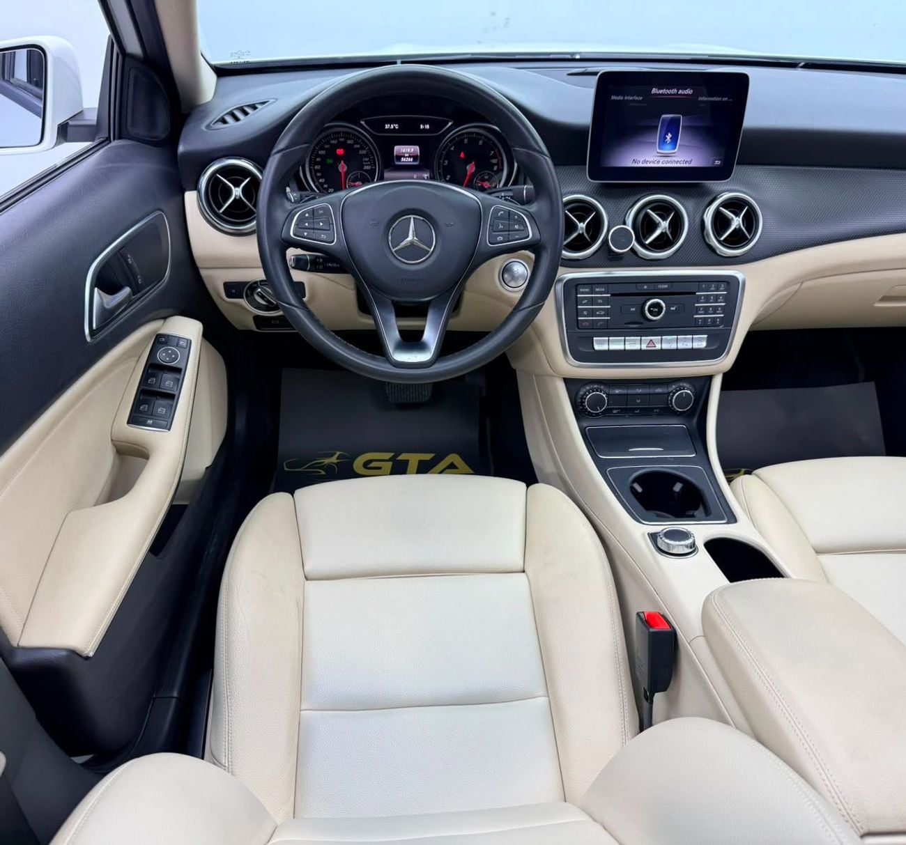 Mercedes Benz GLA220 2018 Mercedes Benz GLA220 4MATIC, Service History, Fully Loaded, Excellent Condition, GCC