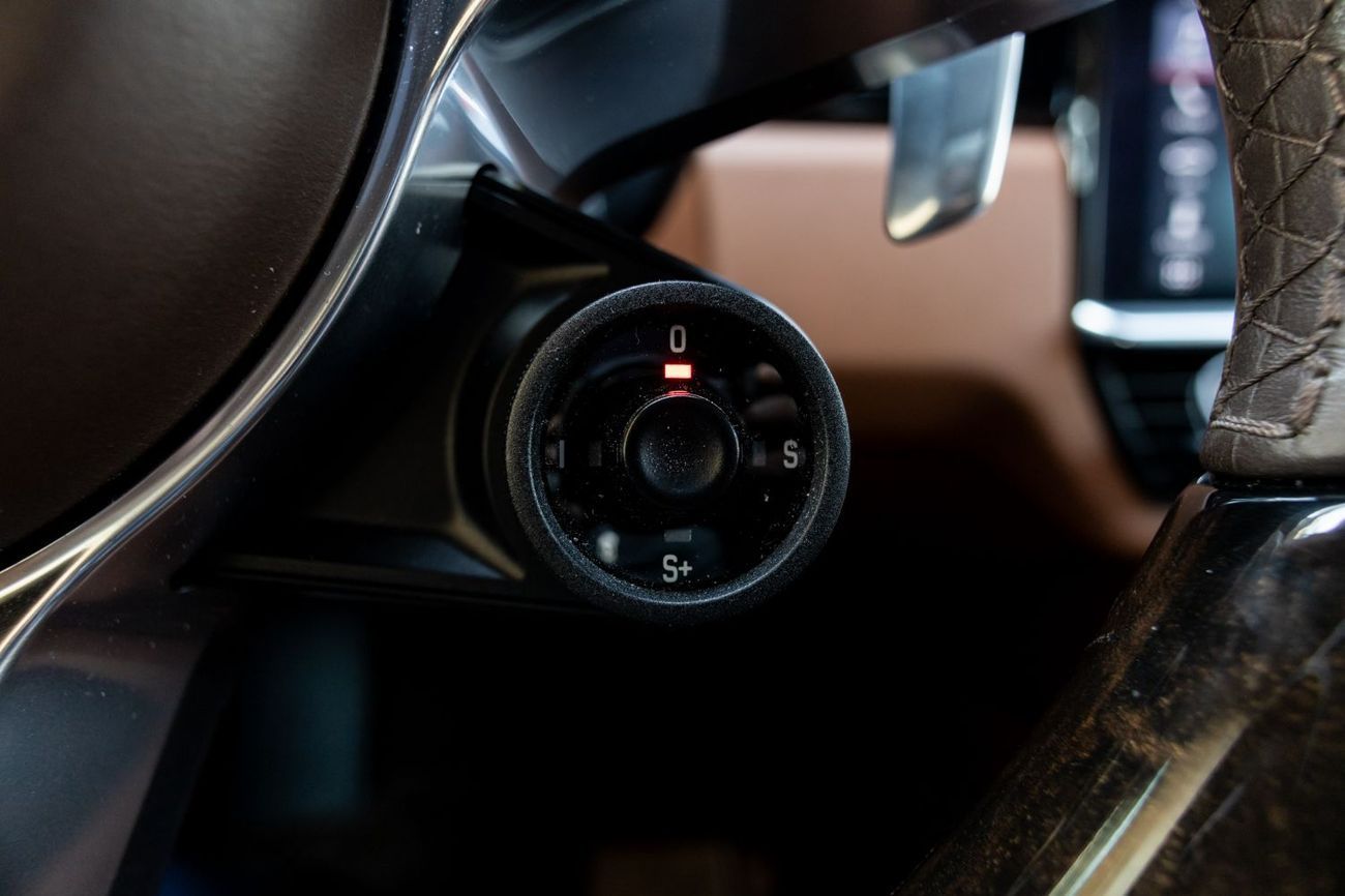 Porsche Cayenne Std 3.0L (340 HP)