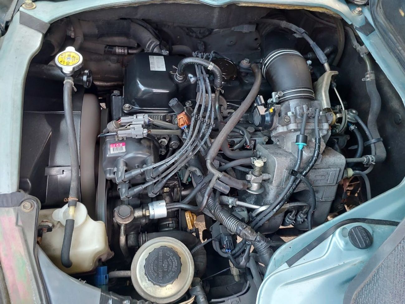 Toyota Hiace TOYOTA HIACE VAN RHD 2001 MODEL 2.0 L PETROL MANUAL(PM04631)