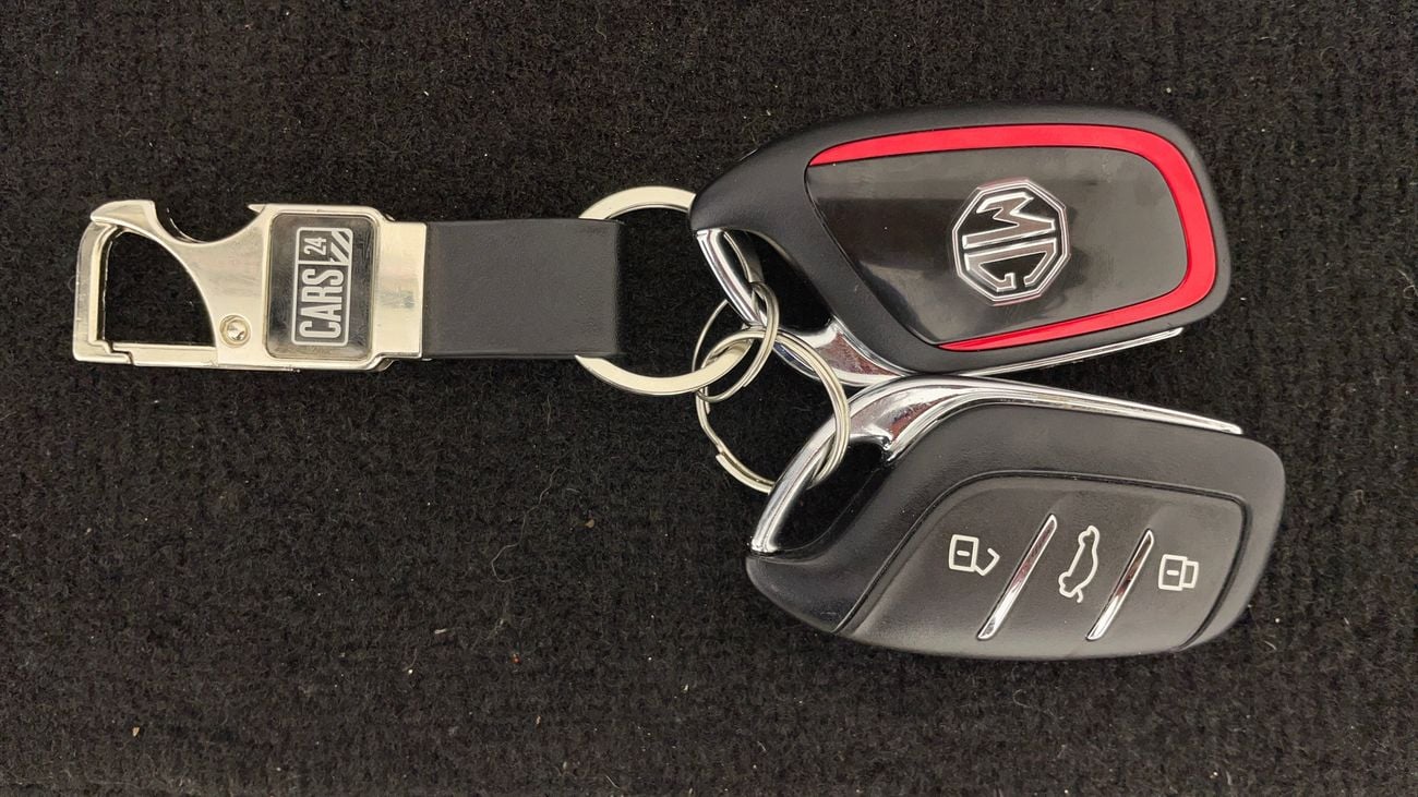 أم جي ZS STD 1.5 | بدون دفعة مقدمة | اختبار القيادة في المنزل