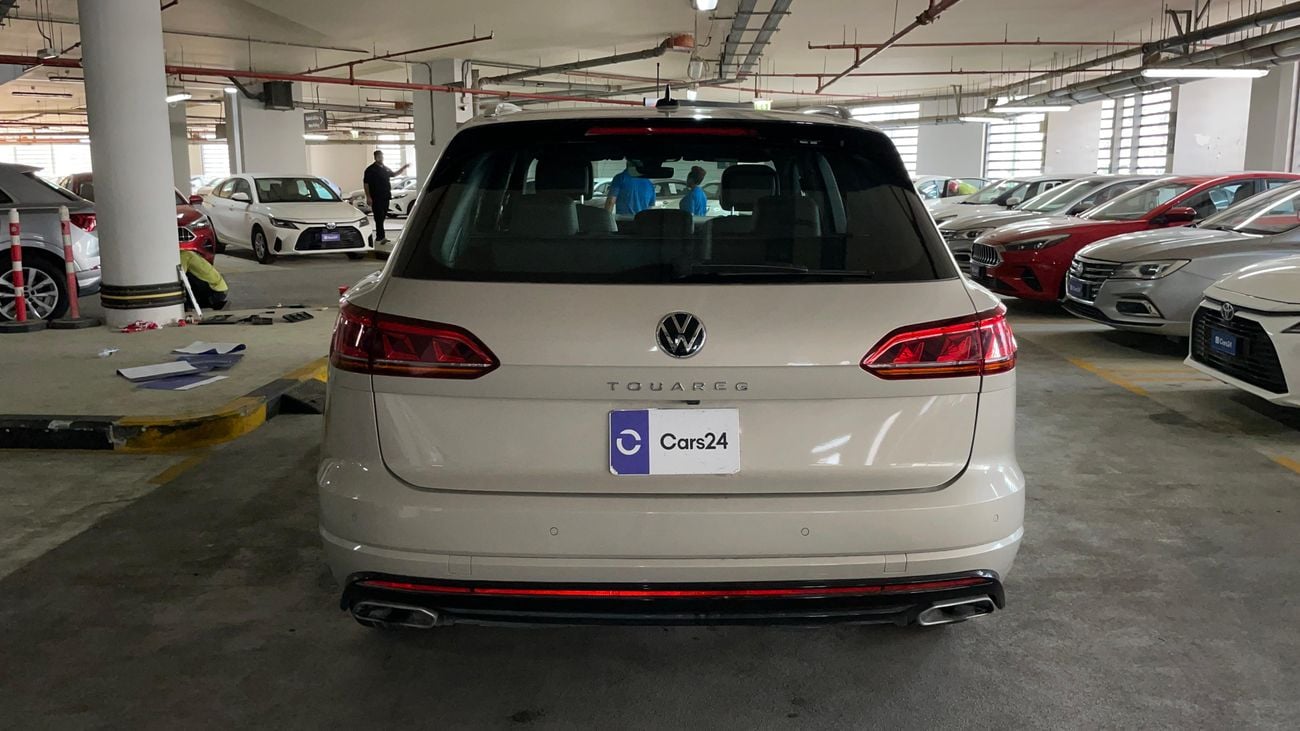 Volkswagen Touareg R-LINE 2023 R LINE | AED 2469/Month | 0 DP | 30 Day Return | Warranty | Service History