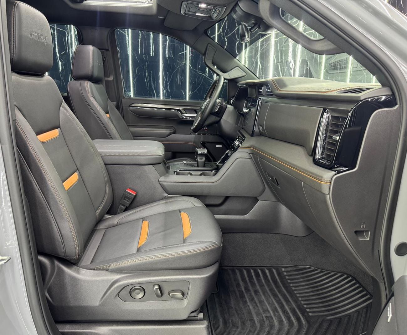 جي أم سي سييرا AT4,6.2L V8 Petrol Engine