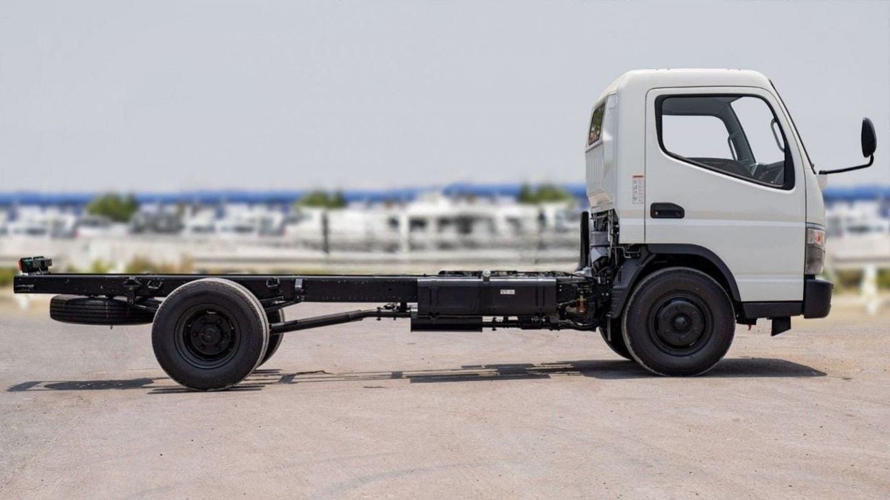 Mitsubishi Fuso Canter MITSUBISHI FUSO CANTER 4.2D MT MY2024-WHITE
