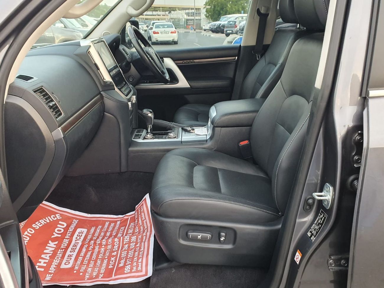 تويوتا لاند كروزر DIESEL SAHARA 4.5 LITER ,2019 MODEL ,GREY COLOR ,RIGHT HAND DRIVE