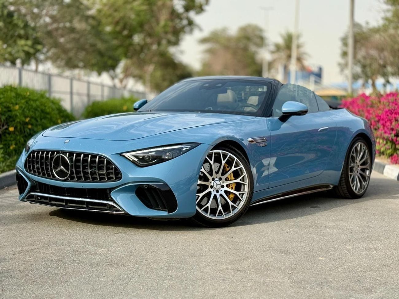مرسيدس بنز SL 63 AMG Roadster SE Performance