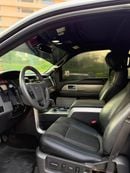 Ford F-150 SVT RAPTOR SUPER CAB