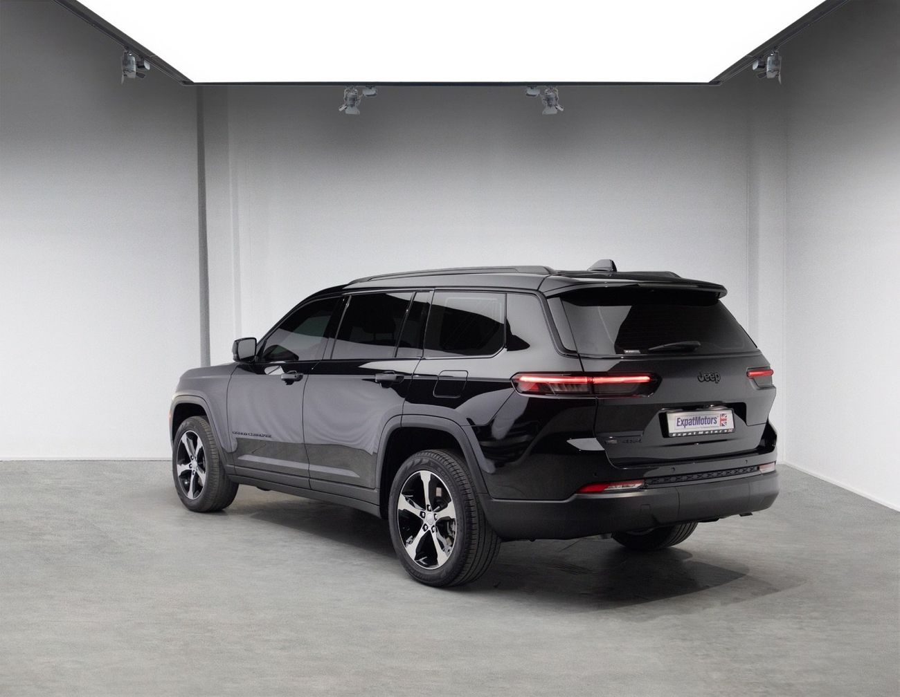 جيب جراند شيروكي Altitude 3.6L