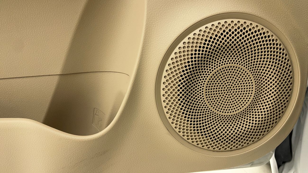 تويوتا يارس SE 1.5 | بدون دفعة مقدمة | اختبار القيادة في المنزل