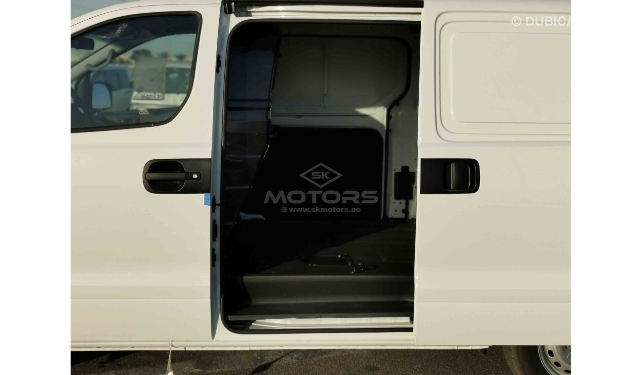 هيونداي H-1 2.4L Petrol, Cargo Van, Manual Gear (CODE # HCV02)