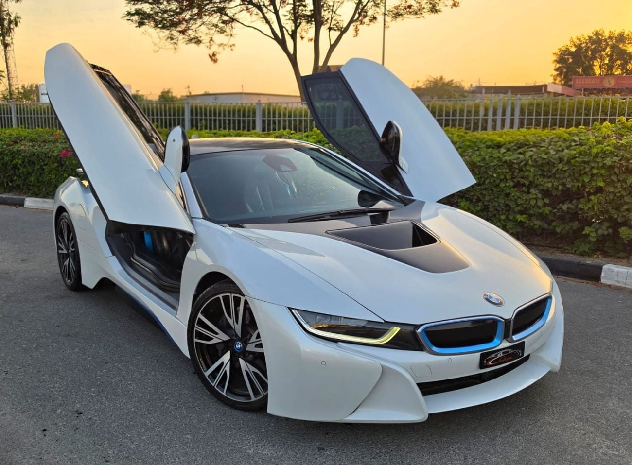 BMW i8 STD BMW i8 Coupe 2015 | Plug-in Hybrid | futuristic Design
