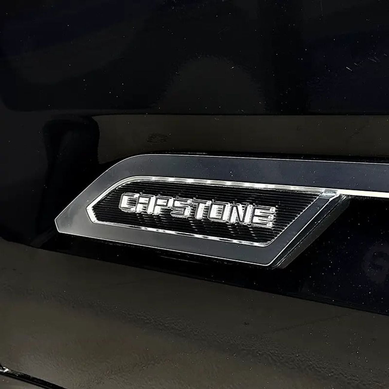 تويوتا سيكويا Capstone hybrid