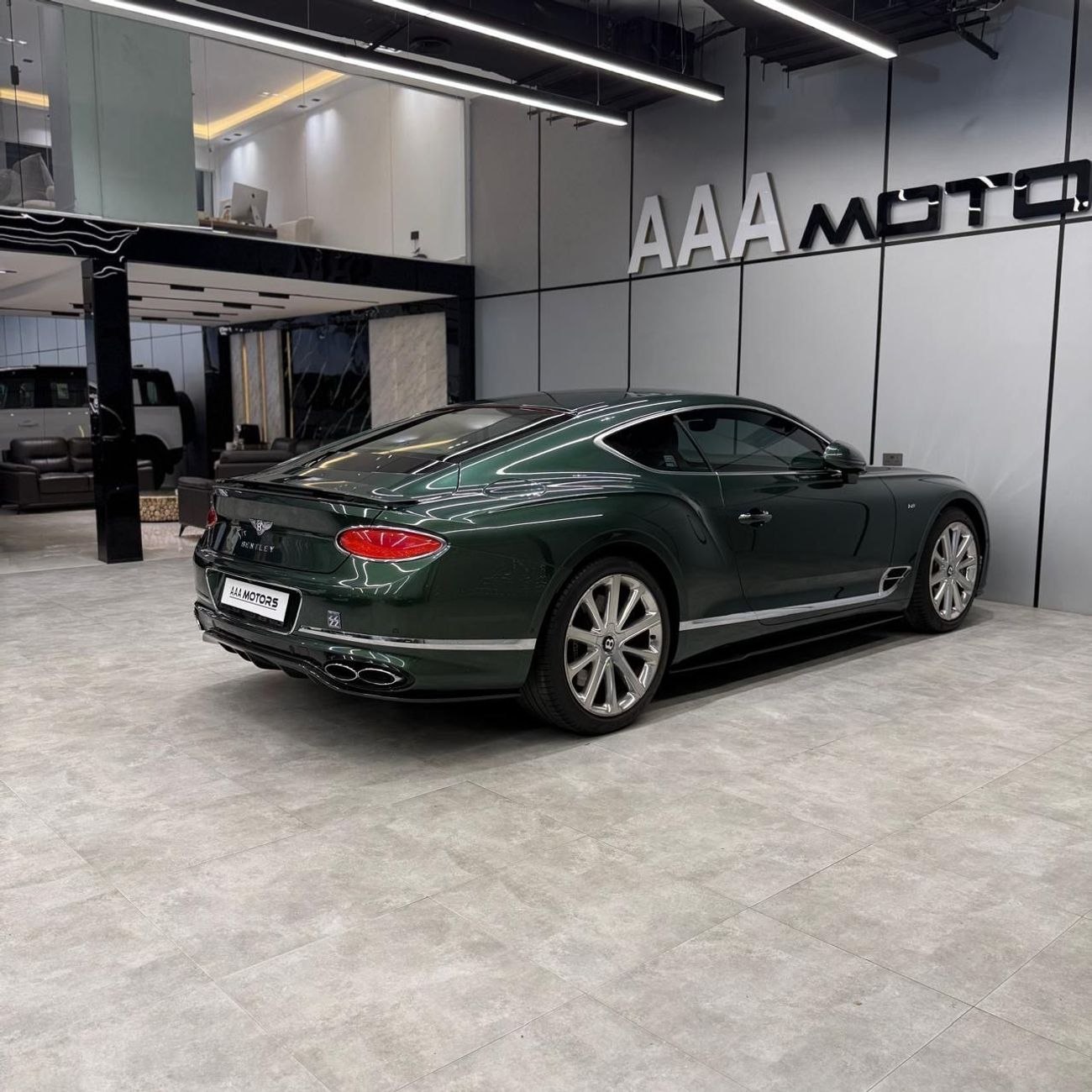 بنتلي كونتيننتال جي تي 4.0T V8