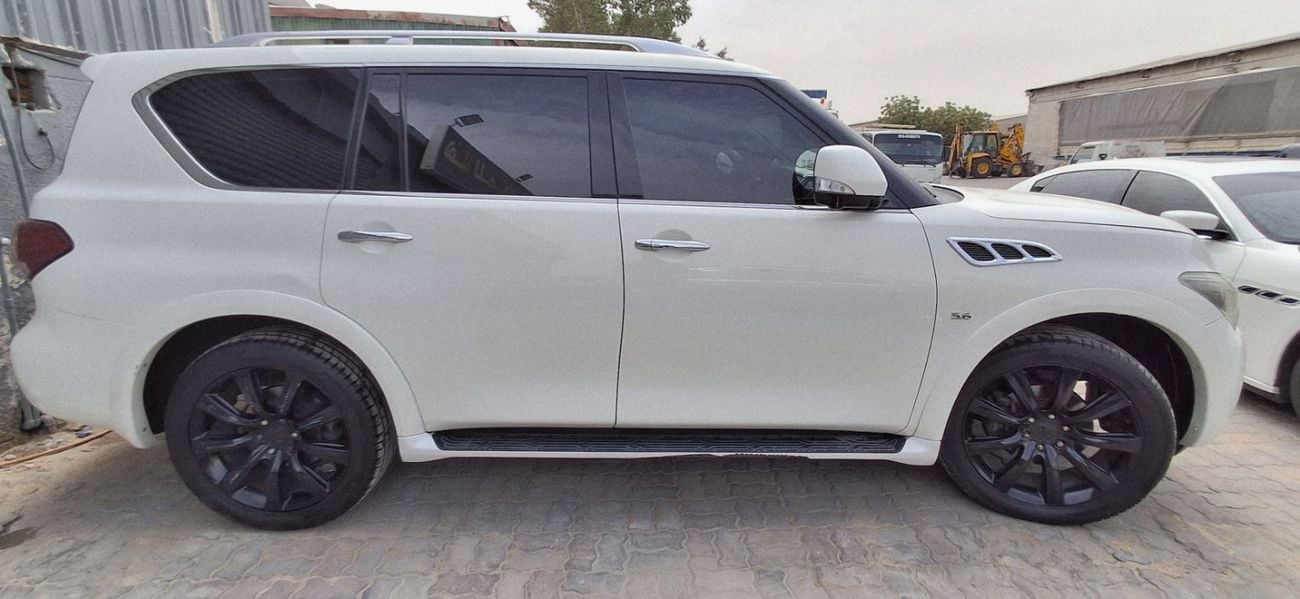 إنفينيتي QX80 Black Edition 8 5.6L