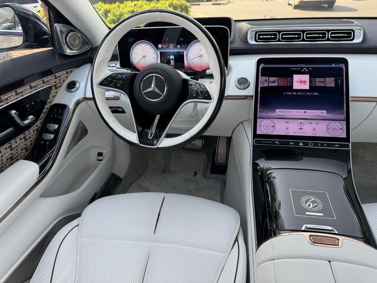 Mercedes Maybach S680 Maybach **2023**BRAND NEW GCC SPEC UNDER WARRANTY AND SERVICE