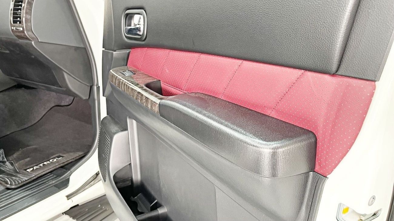 Nissan Patrol Super Safari MANUAL GEAR  V6 4.8L-6CYL SUNROOF EXCELLENT CONDITION