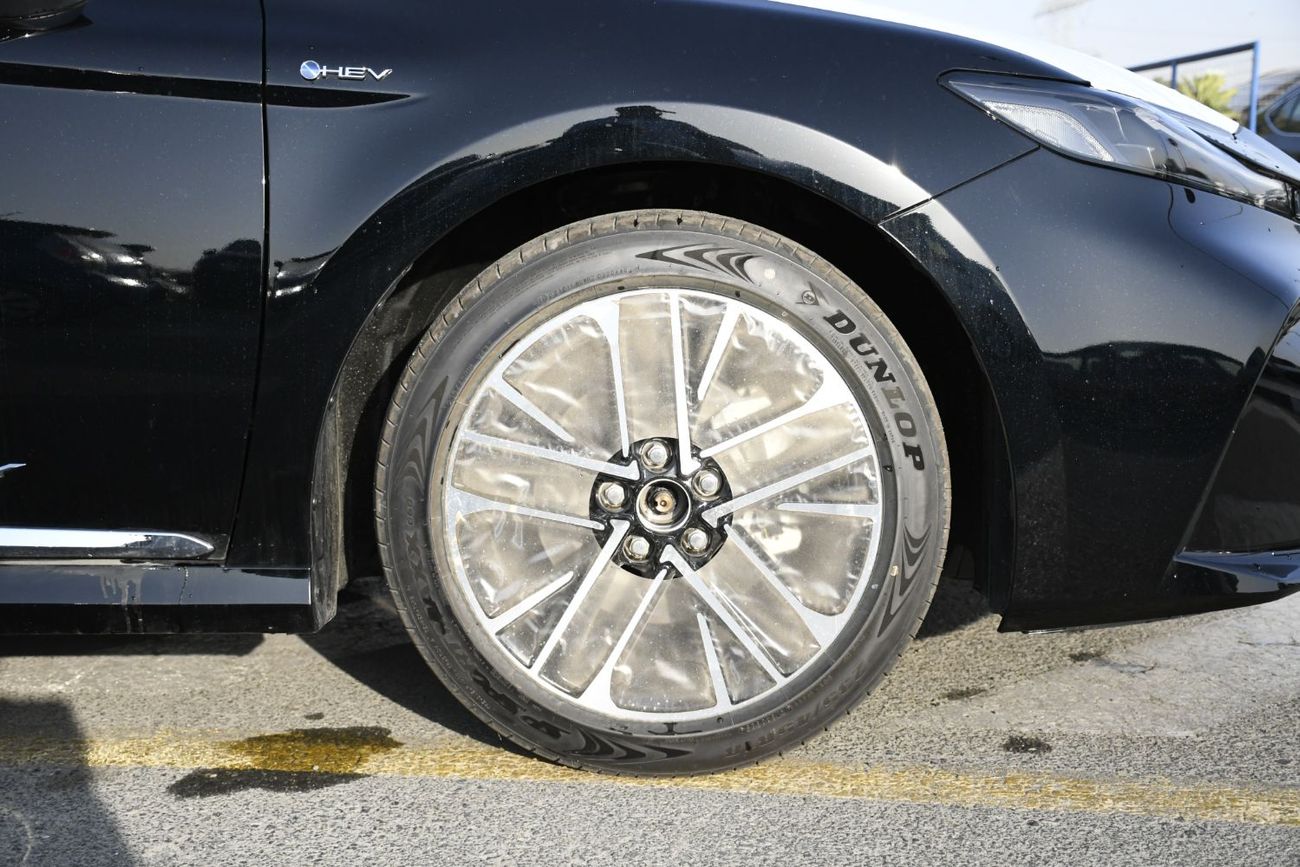تويوتا كامري 2026 Toyota Camry 2.5L HEV Lumiere  Full Option