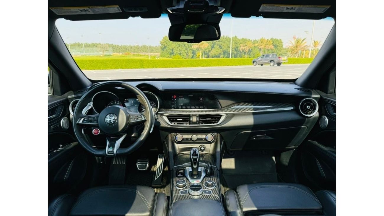 ألفا روميو ستيلفيو سوبر