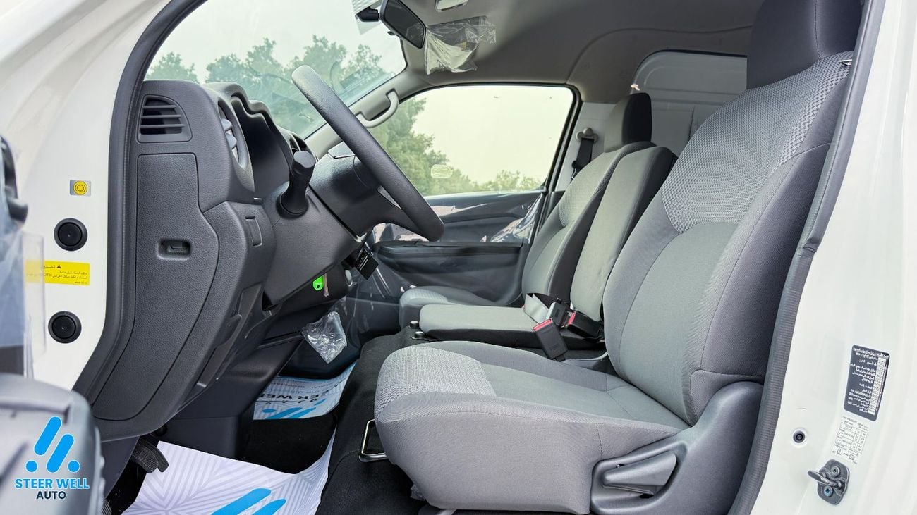 نيسان أورفان NV350 Highroof Delivery Van GCC Manual White