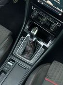 Volkswagen Golf GTI P1