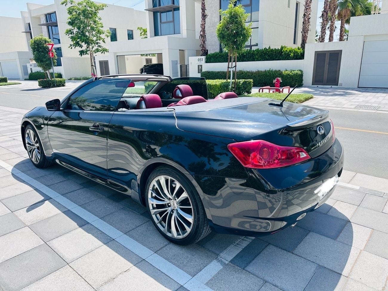 Infiniti G37