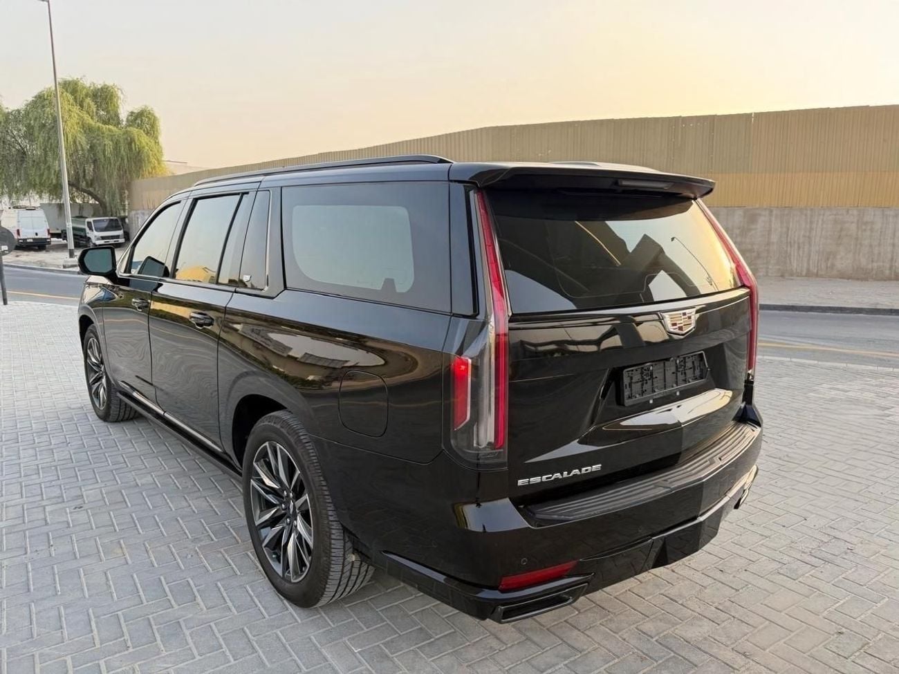 كاديلاك إسكاليد ESV SPORT PLATINUM