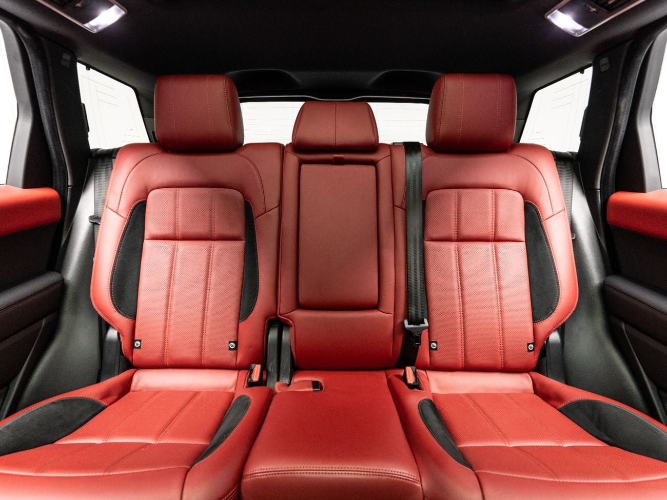 Land Rover Range Rover BUY NOW, PAY 2027 | THE BLACKLINE STANDARD | 2022 Range Rover Sport HSE, October 2026 Land Rover War
