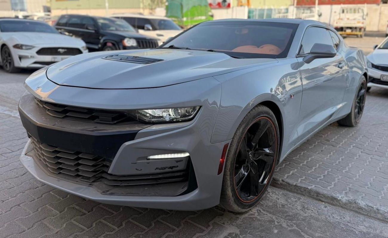 Chevrolet Camaro v6 manual RS LT