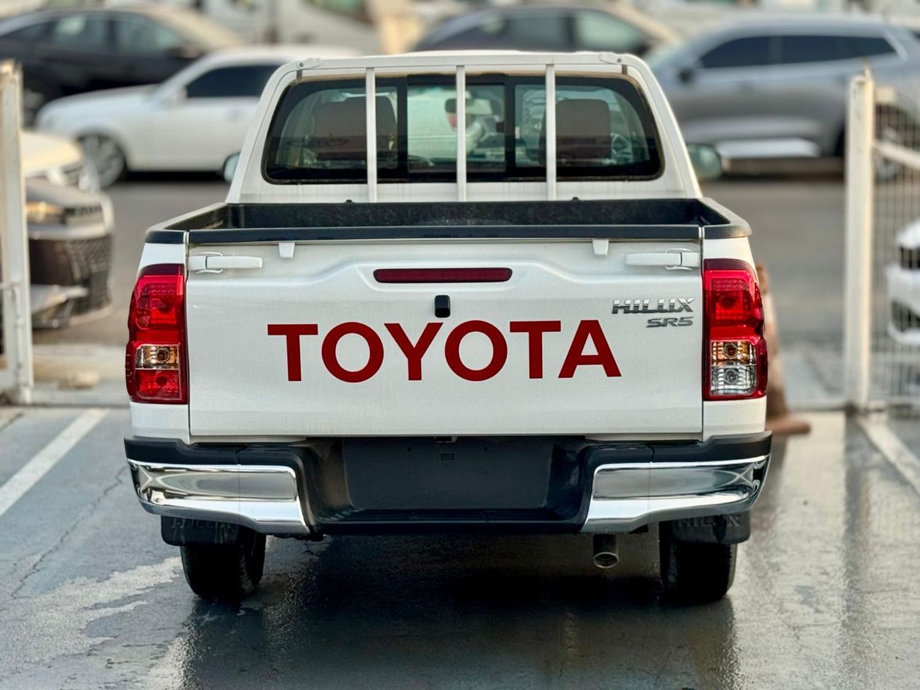 Toyota Hilux GLX 2.7L Double Cab Utility RWD A/T 4X2 FULL 1/1 2025 GCC