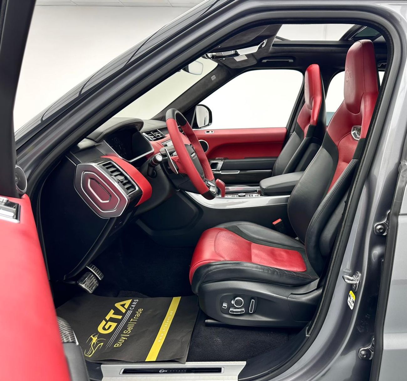 Land Rover Range Rover Sport SVR 5.0L (550 HP) 2022 Range Rover Sport SVR, Feb/2027 Year Range Rover Warranty, Range Rover Full S