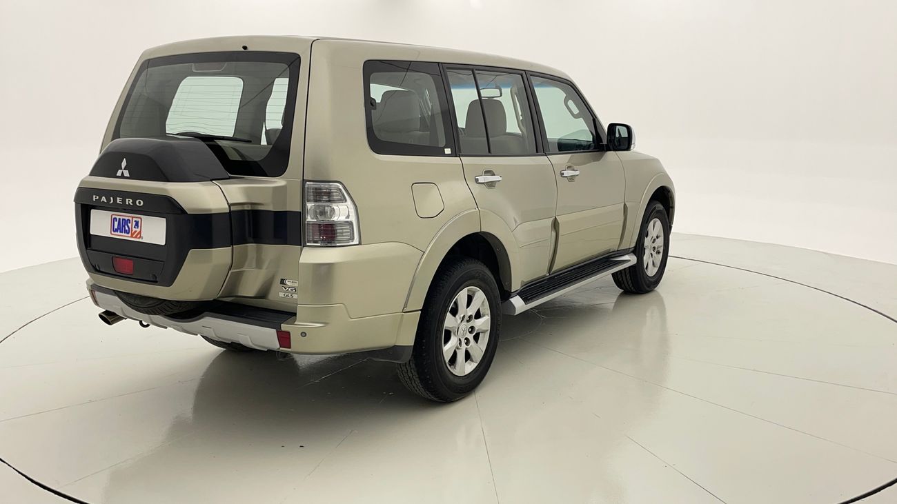 ميتسوبيشي باجيرو GLS BASE 3.5 | بدون دفعة مقدمة | اختبار القيادة في المنزل