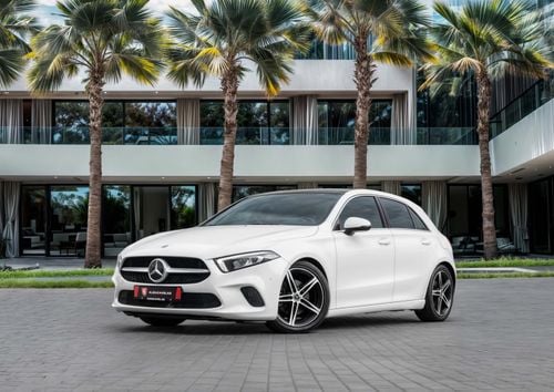 Mercedes Benz A200 A200 | 1,567 P.M | 0% Downpayment | Perfect Condition!